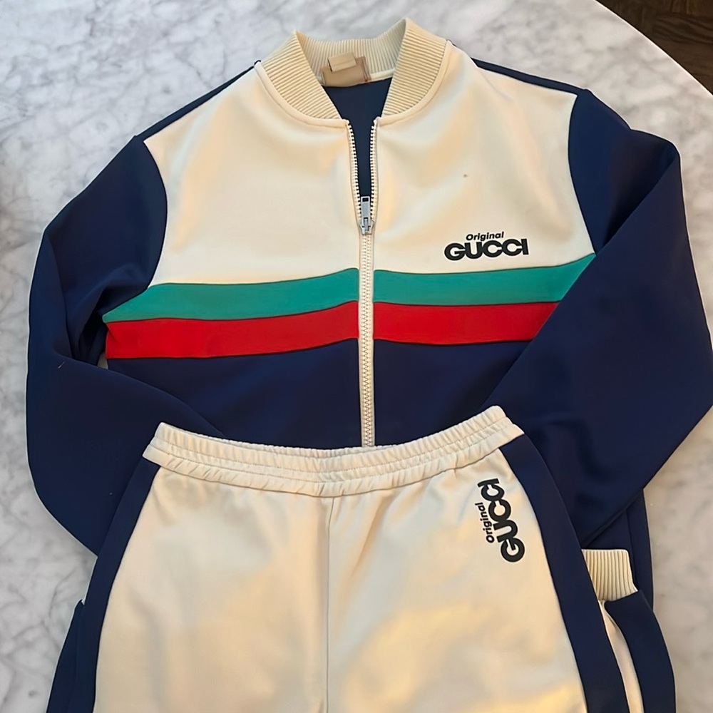 💯 authentic Gucci jumper kids